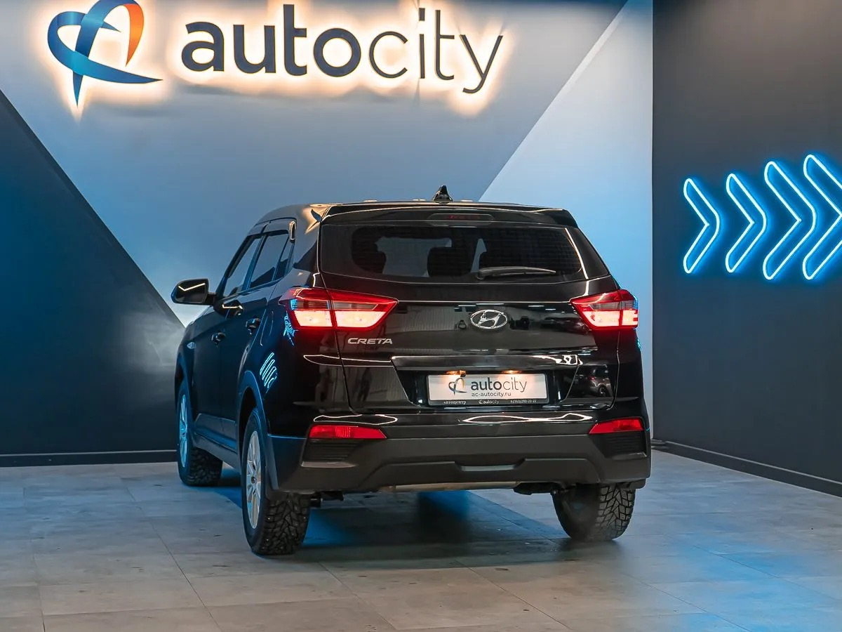 Hyundai Creta 2018, (Черный) с пробегом 73 915 км в Новосибирске